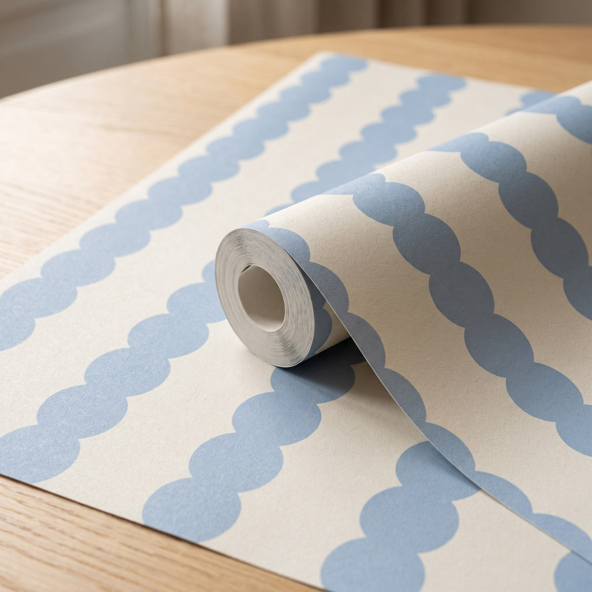 Rayures festonnées bleues – rouleau